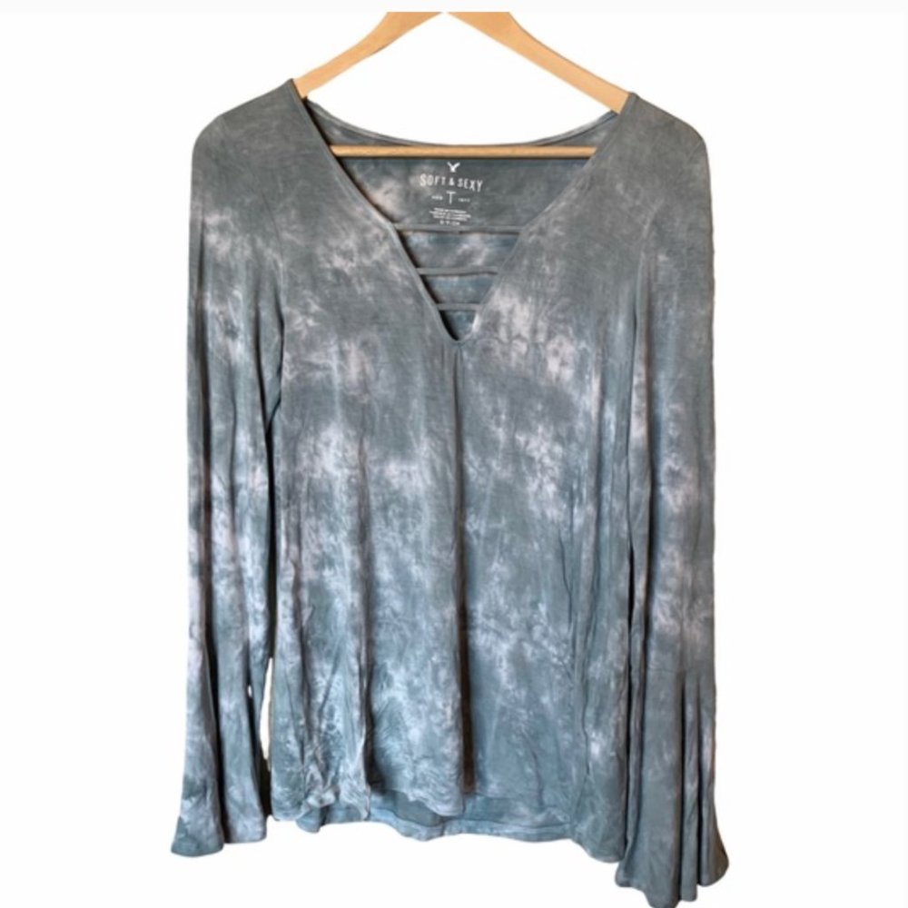 American eagle bell sleeve longsleeve top small